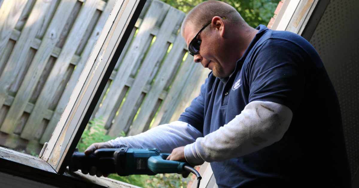 A Universal Windows Direct installer works on a window replacement.