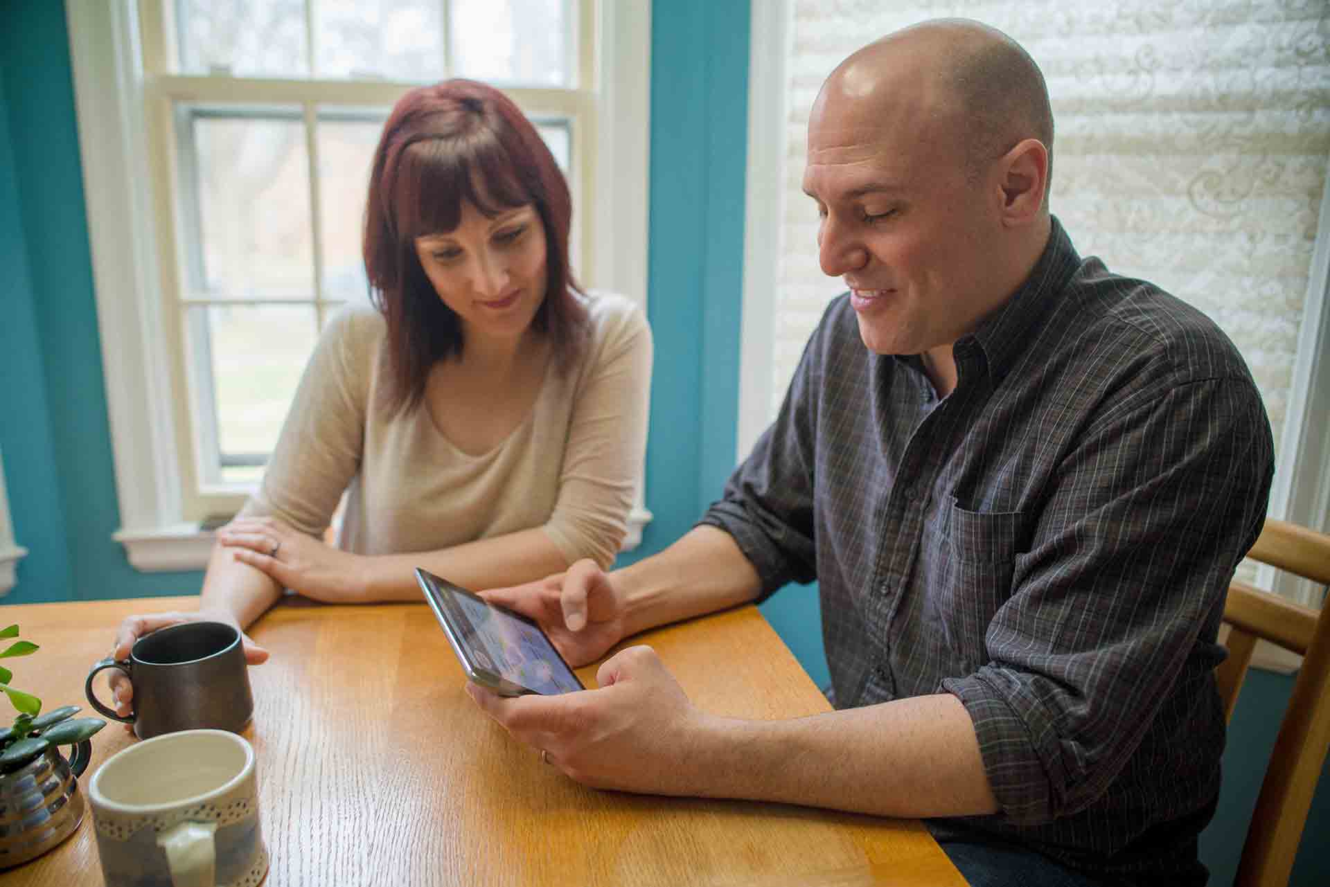 Customers shopping for replacement windows online